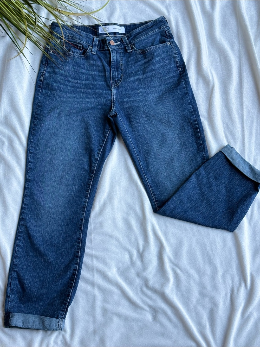 Signature by Levi Strauss Women's Medium Blue Boyfriend Jeans